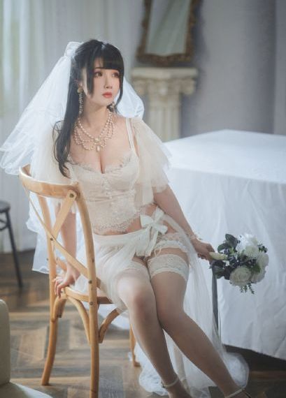 一口一口吃掉胸口的奶油_蓝光影视在线观看